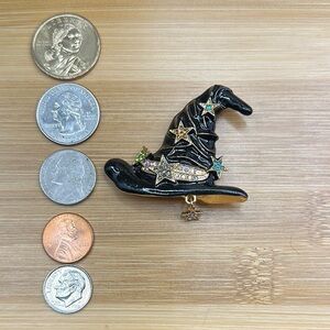 Starry Black Witch Hat Brooch 2 x 2“